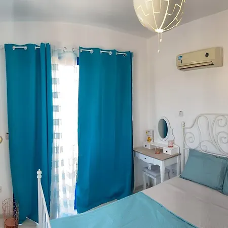 The Most Beautiful 2 Bedroom Flat In * פאפוס