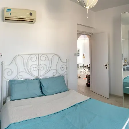 The Most Beautiful 2 Bedroom Flat In פאפוס